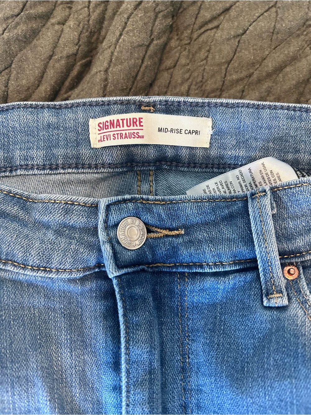 Mid Rise Capri Jeans Levi Strauss Signature - Size 16 - Picture 2 of 7